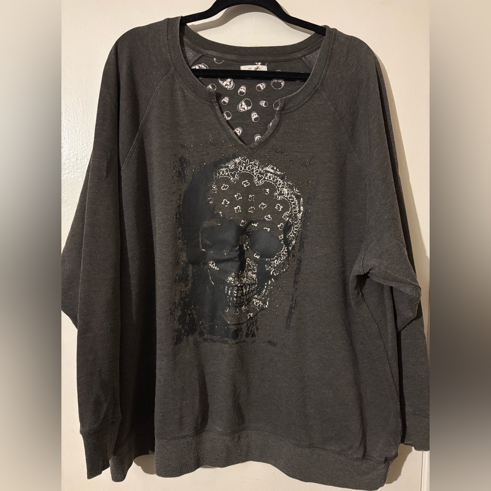 Maurices Gray Skull Sweatshirt